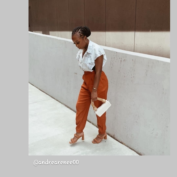 Script Vest Blouse - Picture 3 of 6